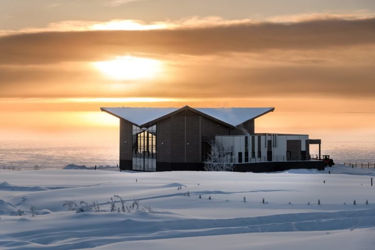 Интерьер Реализация эко-комплекса «Naraada Village» — реализованный проект REDI