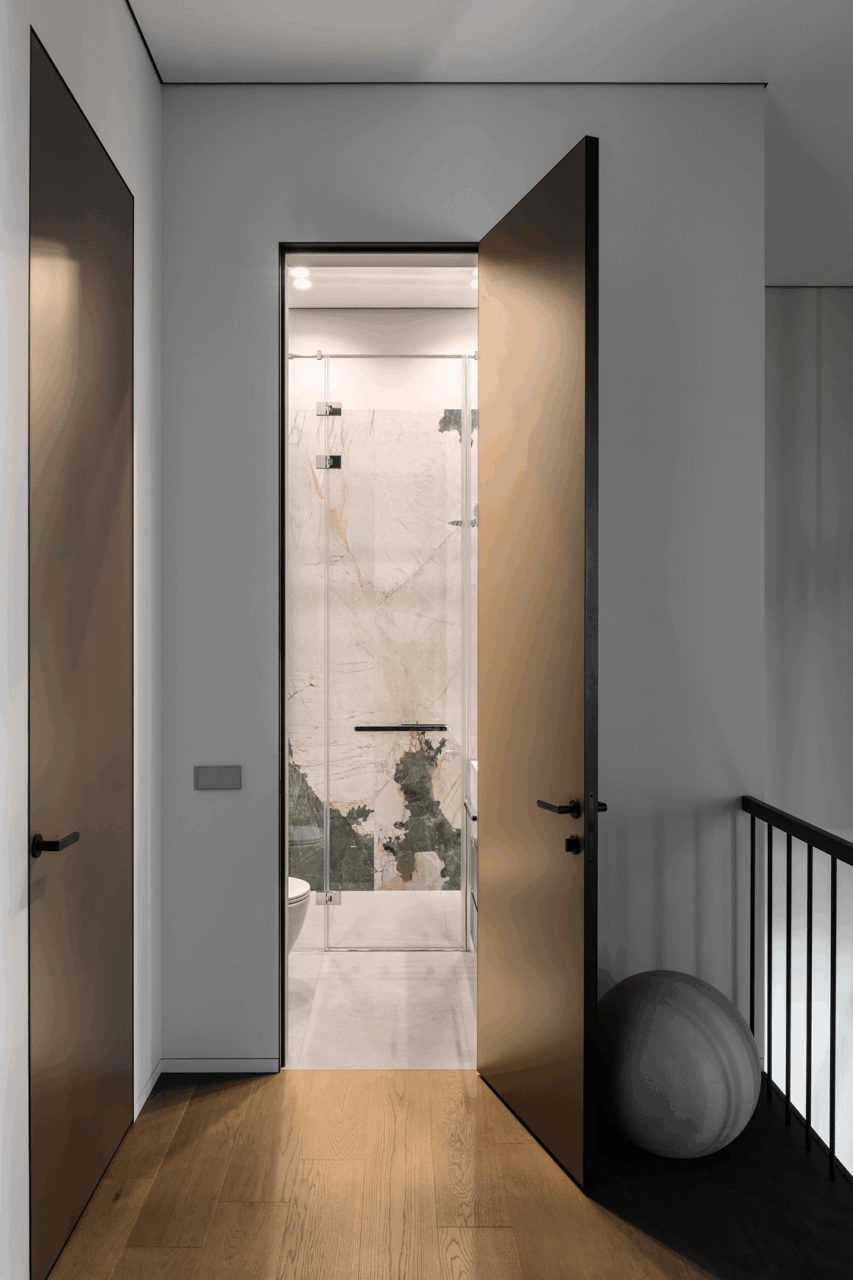 Реализация двухуровневой квартиры Richmond Residence